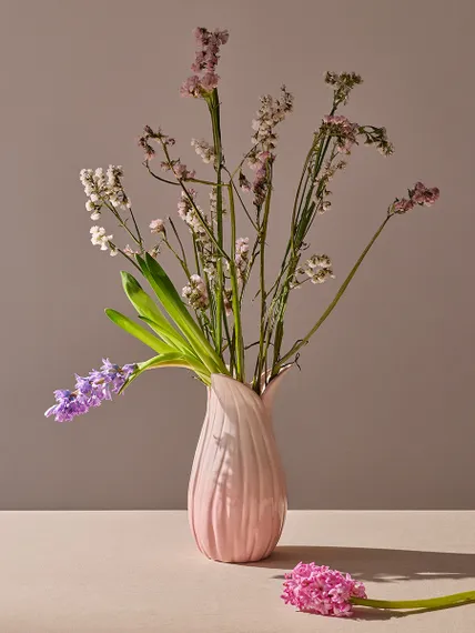 Ваза petal нежно-розового цвета из коллекции blossom, 26 см