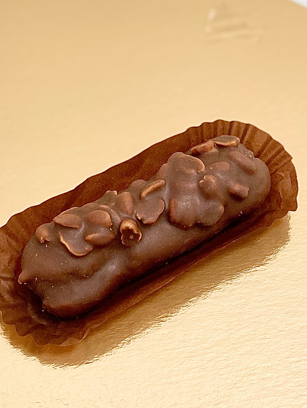 Эклер Сникерс