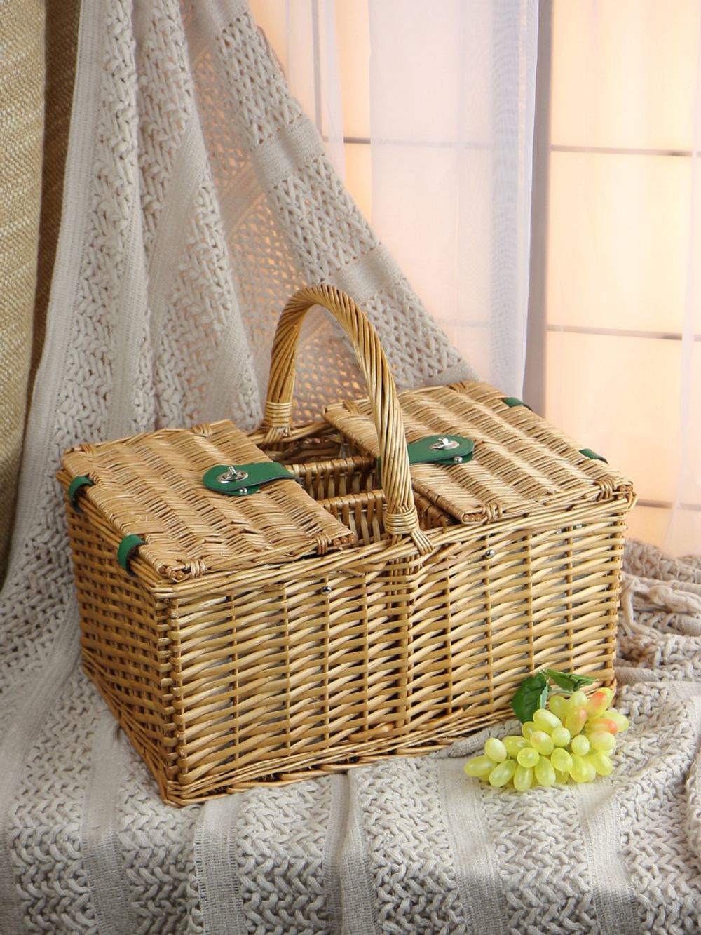 HOLYDAY BASKET Набор для пикника с термосумкой на 4 персоны