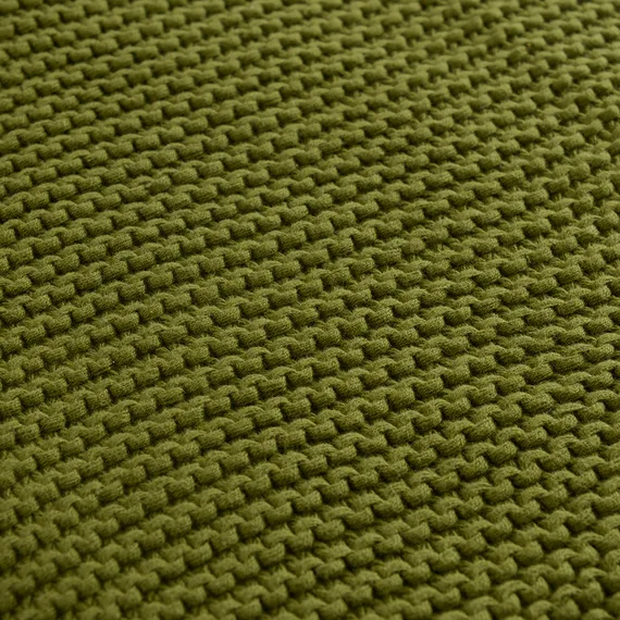 Плед из хлопка жемчужной вязки оливкового цвета Essential, 130х180 см