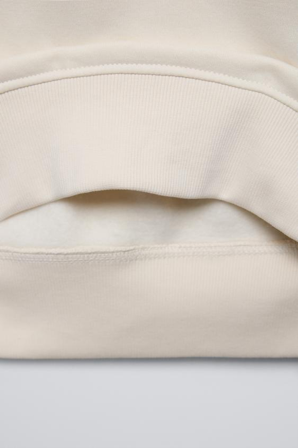 ZARA ОДНОТОННАЯ ТОЛСТОВКА, ЭКРЮ