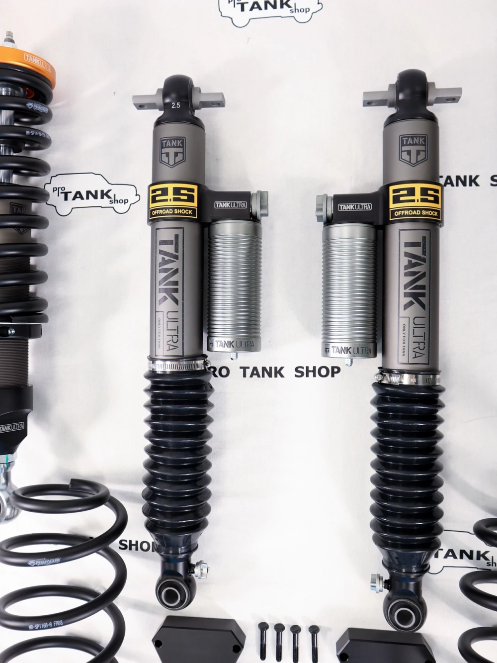 TANK 300 Подвеска MAMBA Ultra 2,5 (2 дюйма, регулируемая)