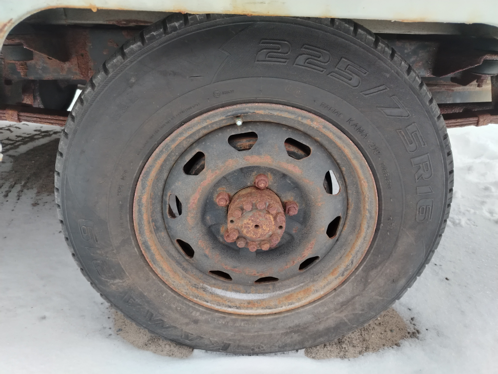UAZ 2206* Микроавтобус 220695-122-04 (Микроавтобус, 8+1 мест, без ABS, Бензиновый, 2,7 л, 112 л.с.)