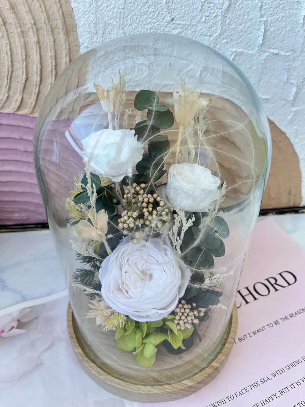 натуральные пионы в стекле