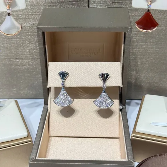 Серьги BVLGARI DIVAS` DREAM