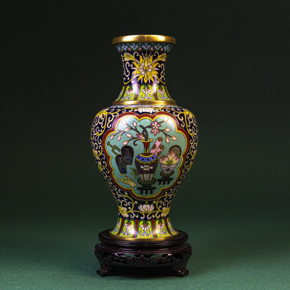 Ваза «Магнолия и лотос»