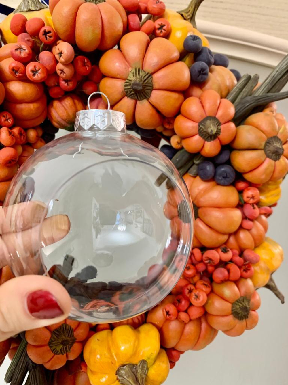 Шар новогодний с окошком пластиковый 10 см