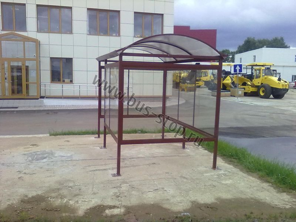 Курилка из поликарбоната с дополнительной стенкой