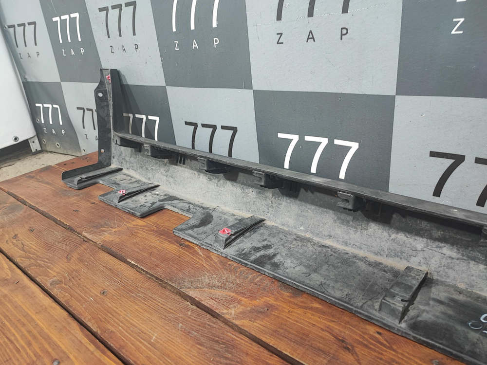 Накладка порога левого Hyundai Creta 1 (GS) 16-21 Б/У Оригинал 87753M0000