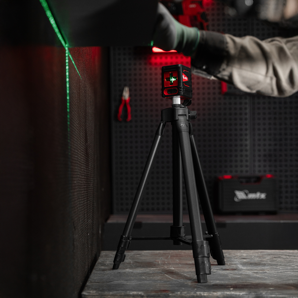 Лазерный уровень QBC GREEN Pro SET, 20 м, зеленый луч, батарейки, штатив MTX