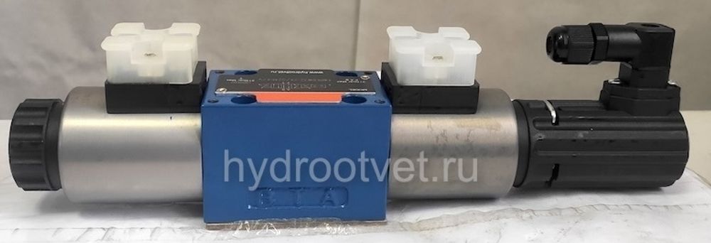 4WRE6W16-2X/G24K4/V - Пропорциональный распределитель с обратной связью по положению золотника без встроенной электроники Ду6, номинальный расход 16 л/мин, схема W