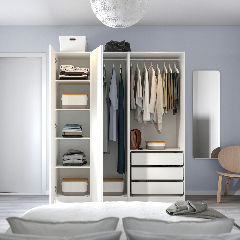Распашной шкаф PAX VIKANES IKEA (белый)  210*60*260