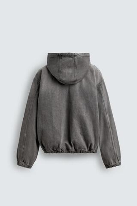 ZARA КУРТКА ИЗ ТКАНИ С ЭФФЕКТОМ ПОТЕРТОСТИ С КАПЮШОНОМ, СЕРЫЙ