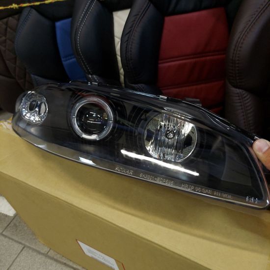 Передние фары angel eyes black для Mitsubishi Eclipse D30