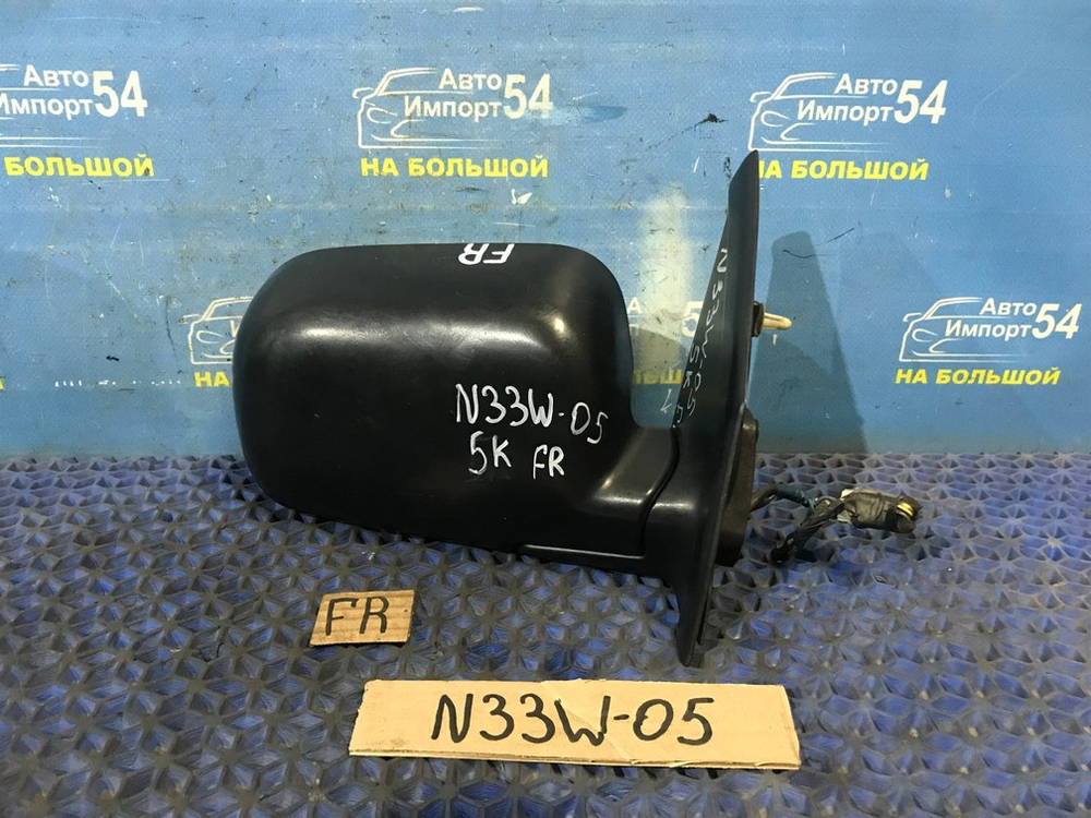 Зеркало правое MITSUBISHI CHARIOT 1995