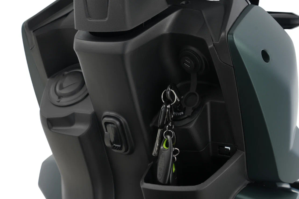 Скутер Gladiator TANK X