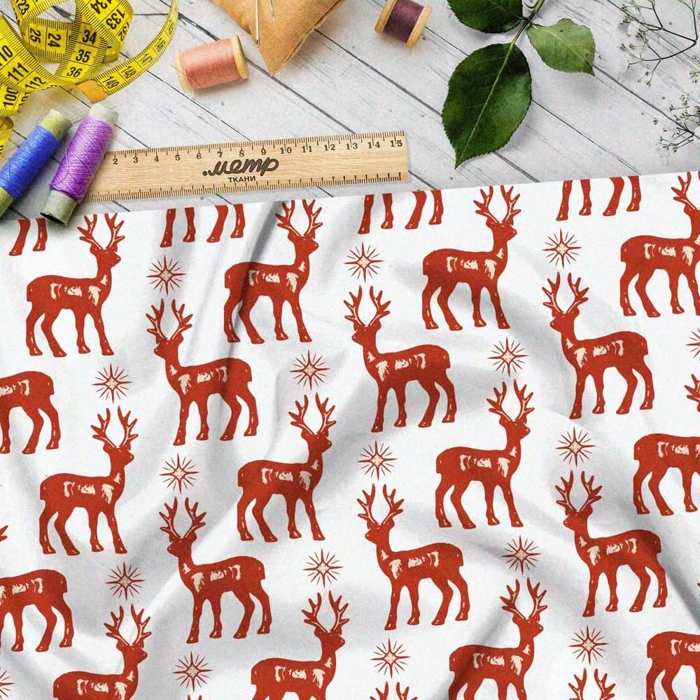 Ткань бязь красные олени и звёзды на белом фоне