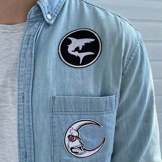 Нашивка термоаппликация на одежду и на рюкзак. Shark, Акула