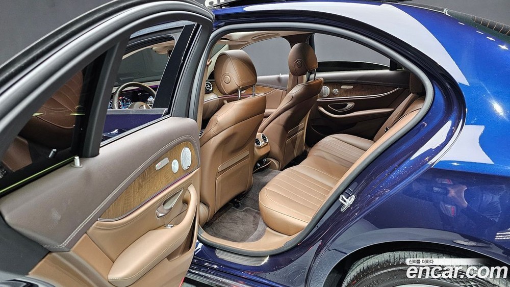 Mercedes-Benz E-Class W213 E300 4MATIC Exclusive (02.2020)