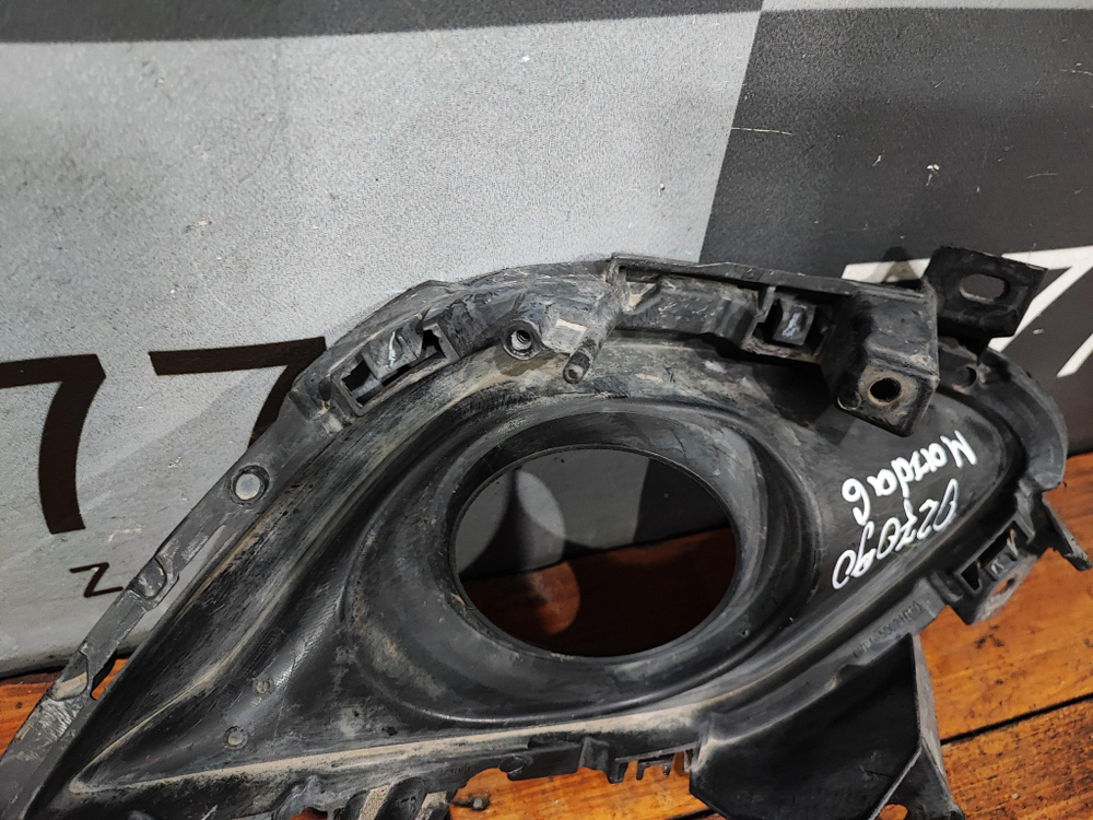 Накладка ПТФ левая Mazda 6 (GH) 12-15 Б/У Оригинал GHR450C21