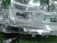 Фара правая Toyota Land Cruiser 200 (2015-2021) LED
