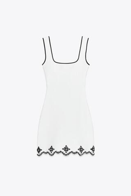 ZARA ПЛАТЬЕ С ВЫШИВКОЙ И ЖЕМЧУГОМ, БЕЛЫЙ