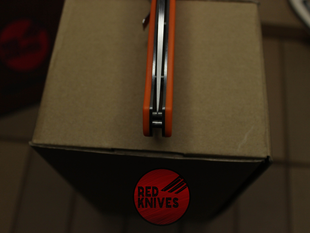 Нож Spyderco Resilience LTW F/P - оранж рукоять