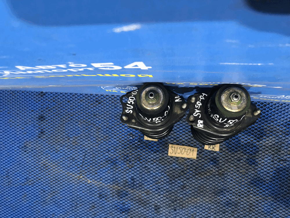 Стойка задняя правая TOYOTA VISTA 1999