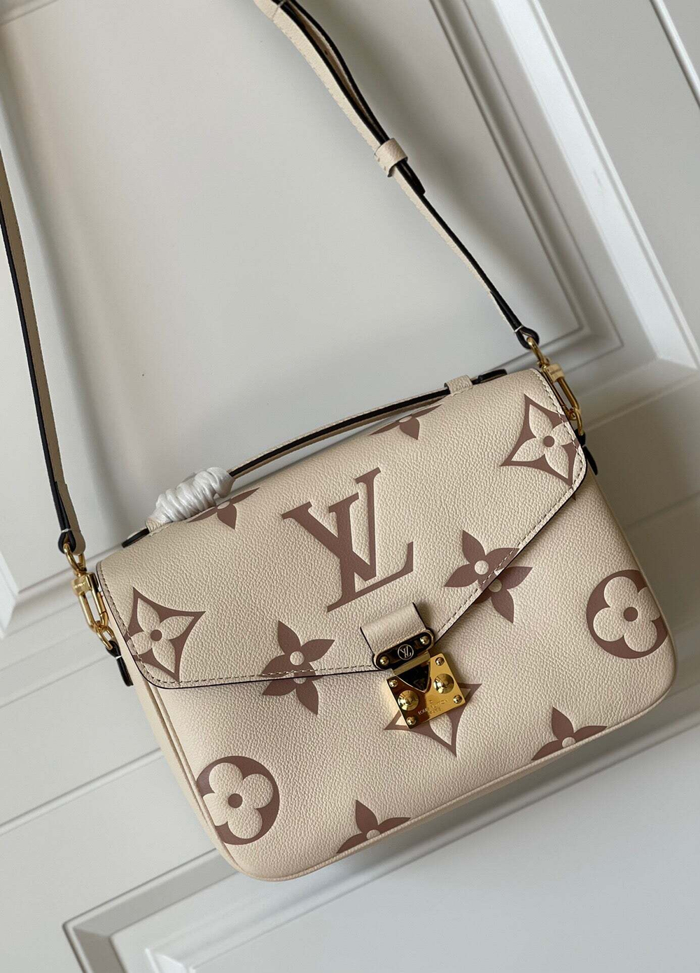 Louis Vuitton Metis