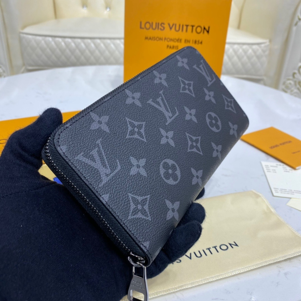 Louis Vuitton Zippy Wallet