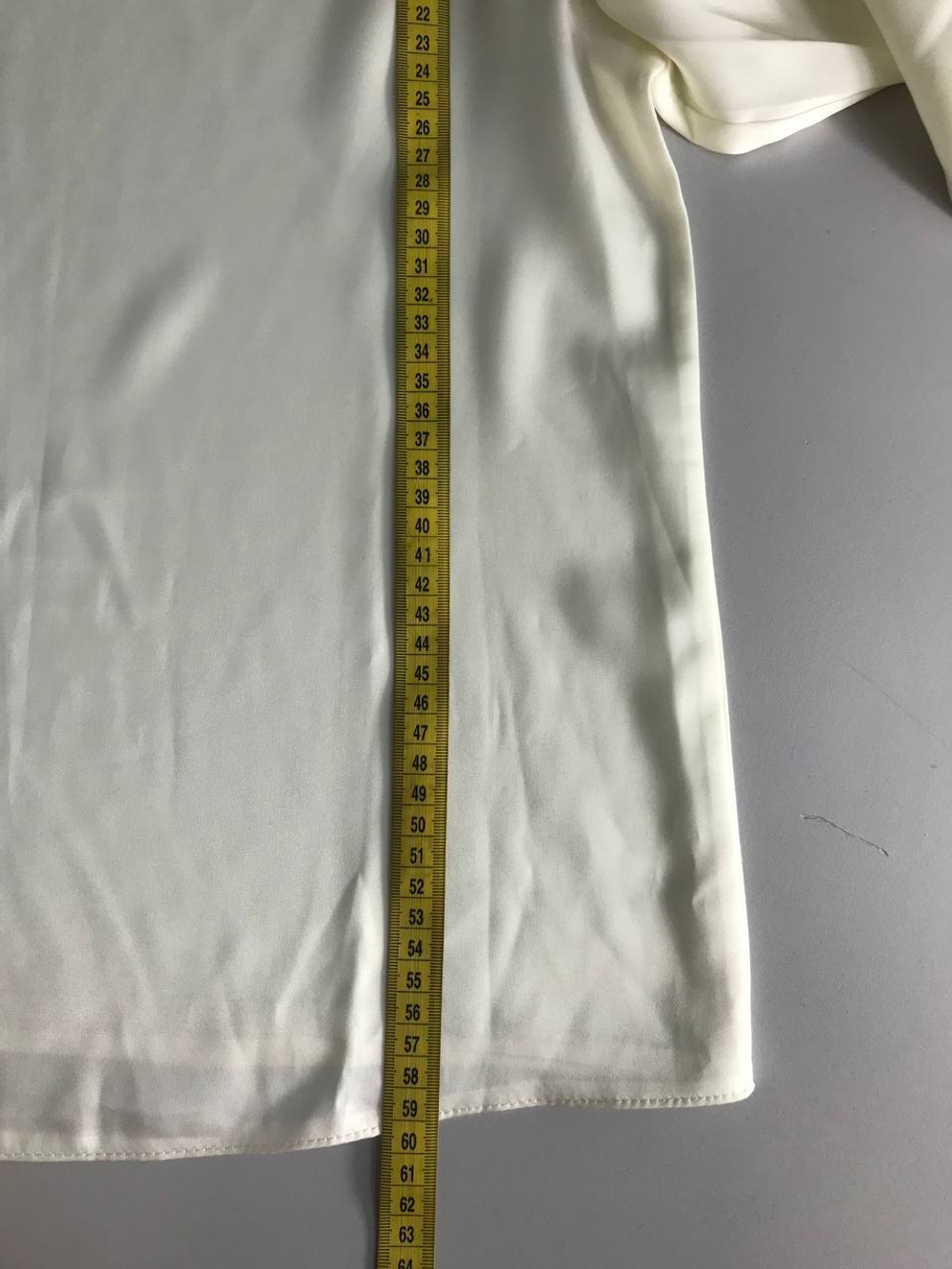 Блузка атласная, визуально на 46 размер