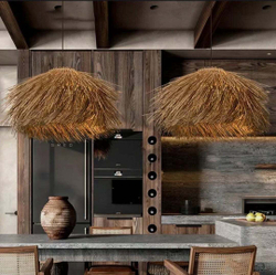 Этот светильник выполнен из натуральных волокон и создаёт тёплый, атмосферный свет.