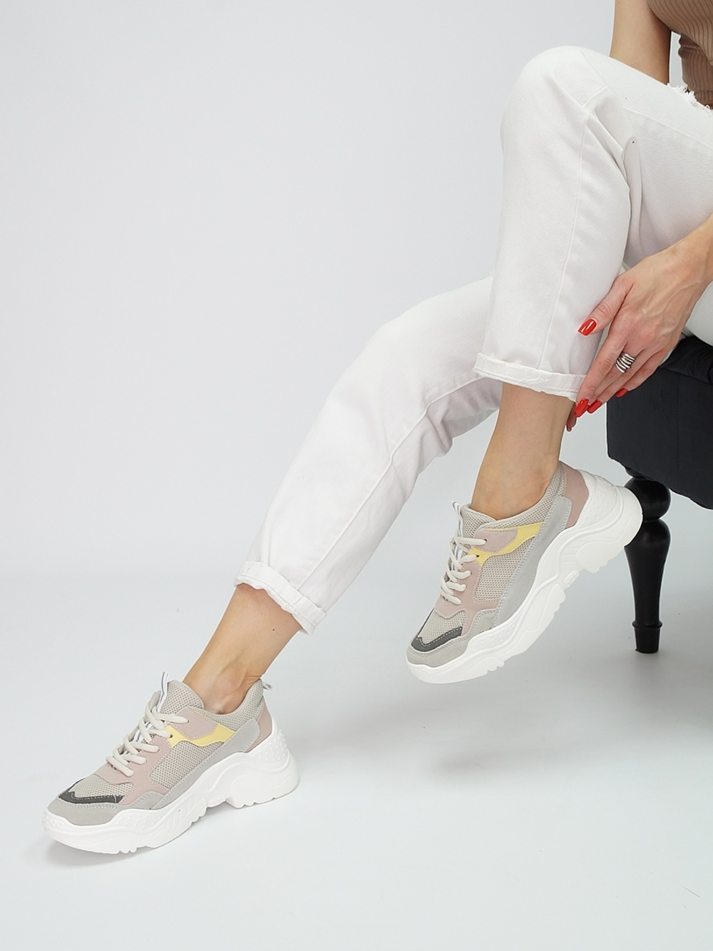 Кроссовки женские демисезонные