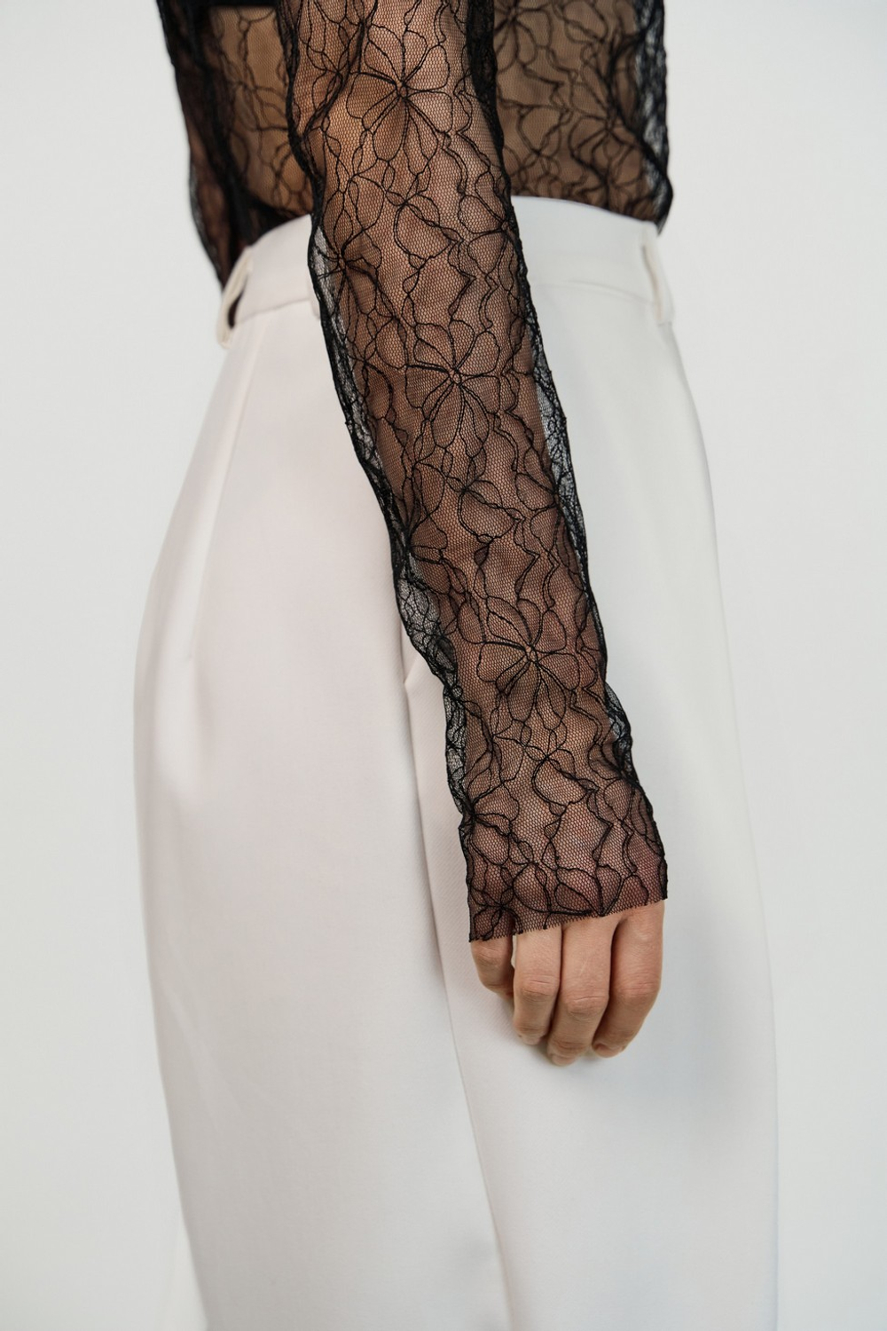 Боди из кружева