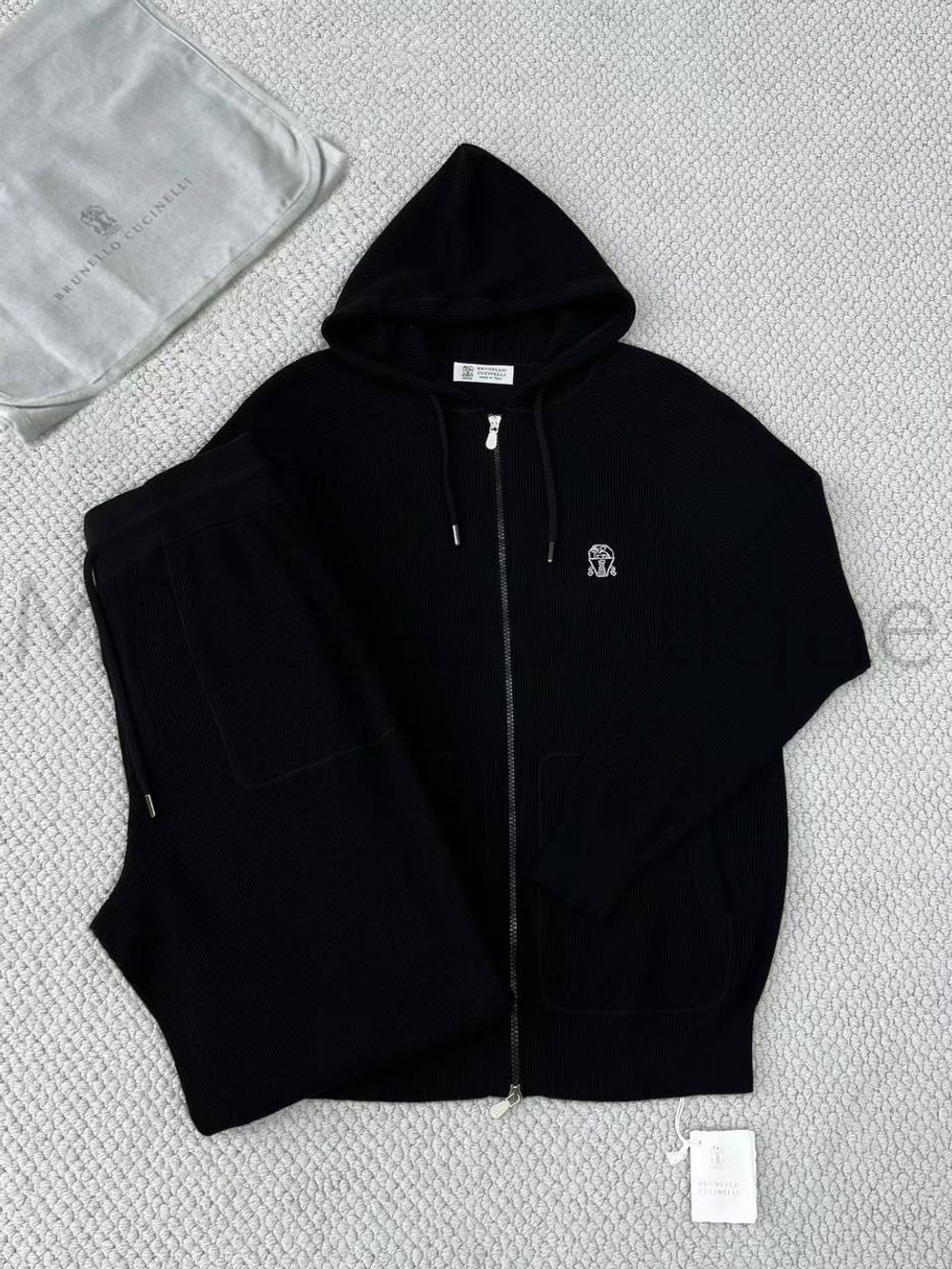 Мужской черный спортивный костюм Brunello Cucinelli