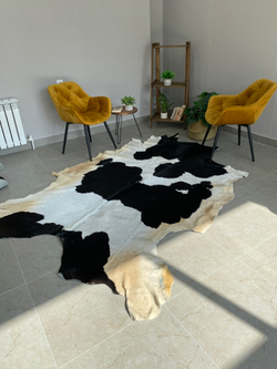 Коровья шкура на пол натуральная. 200 х 180 см