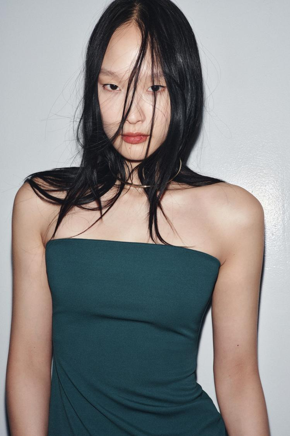 ZARA ПЛАТЬЕ БЕЗ БРЕТЕЛЕЙ, ЗЕЛЕНЫЙ