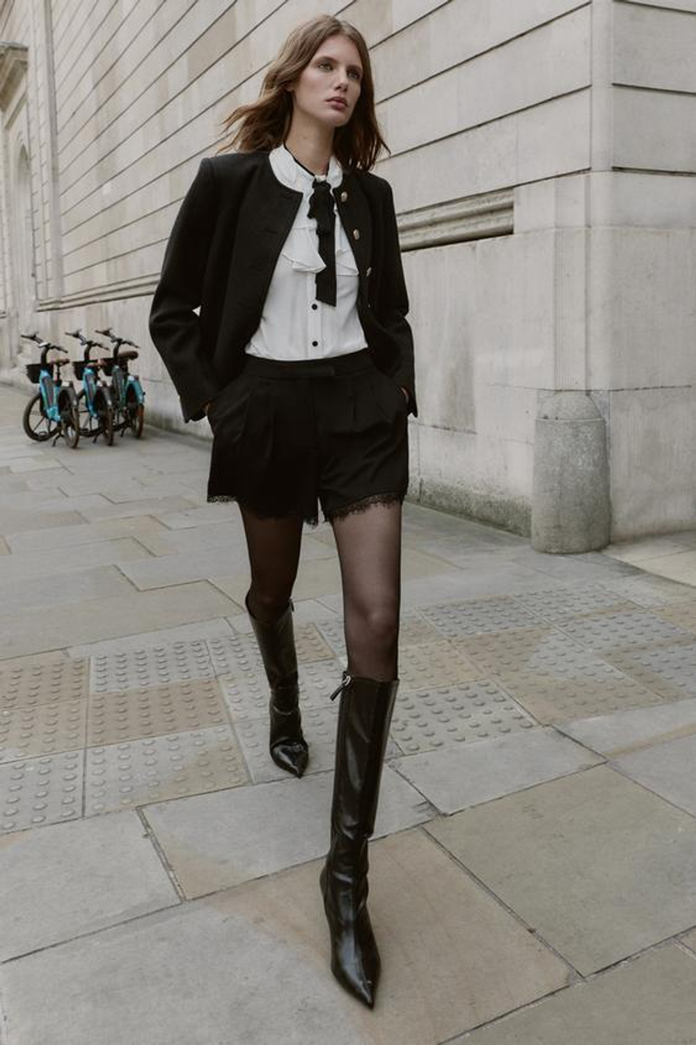 ZARA ШОРТЫ-БЕРМУДЫ С КРУЖЕВОМ, ЧЕРНЫЙ