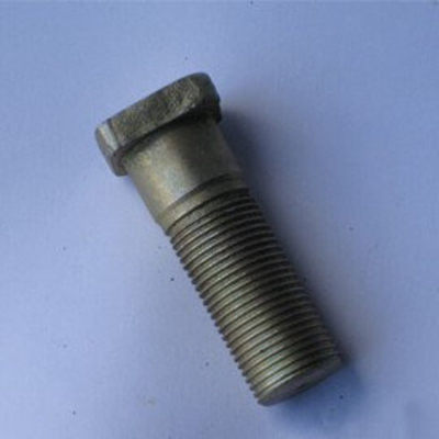 Болт 3518020-46332 крепления колеса ведущего левый ДОН-1500