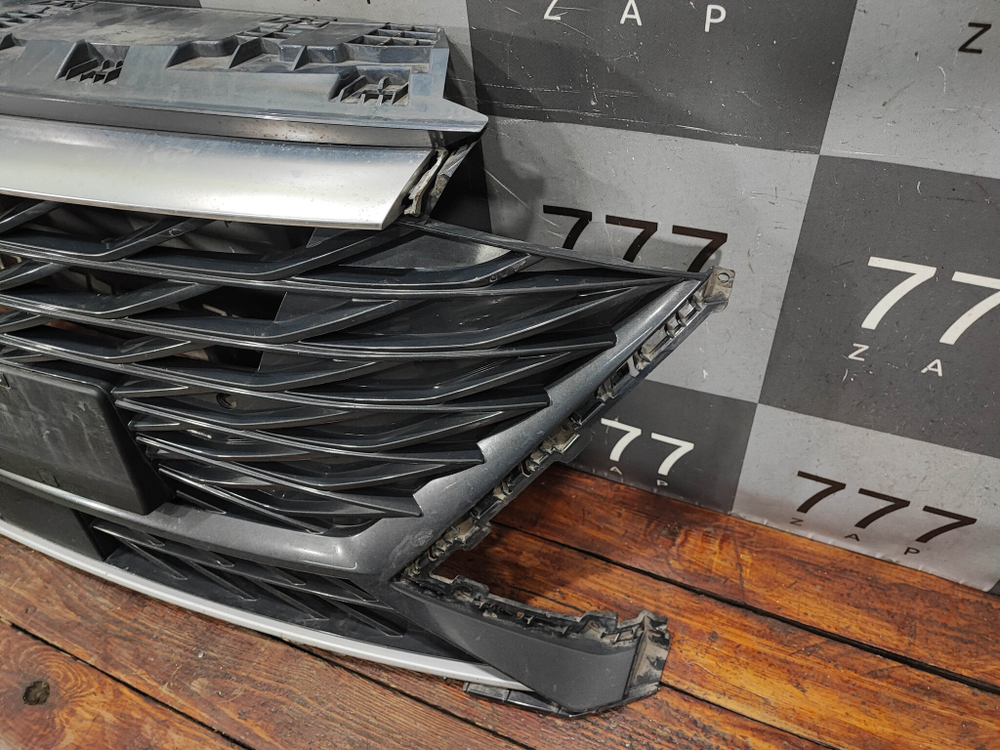 Решетка радиатора Chery Arrizo 8 22-нв Б/У Оригинал 602008183AA