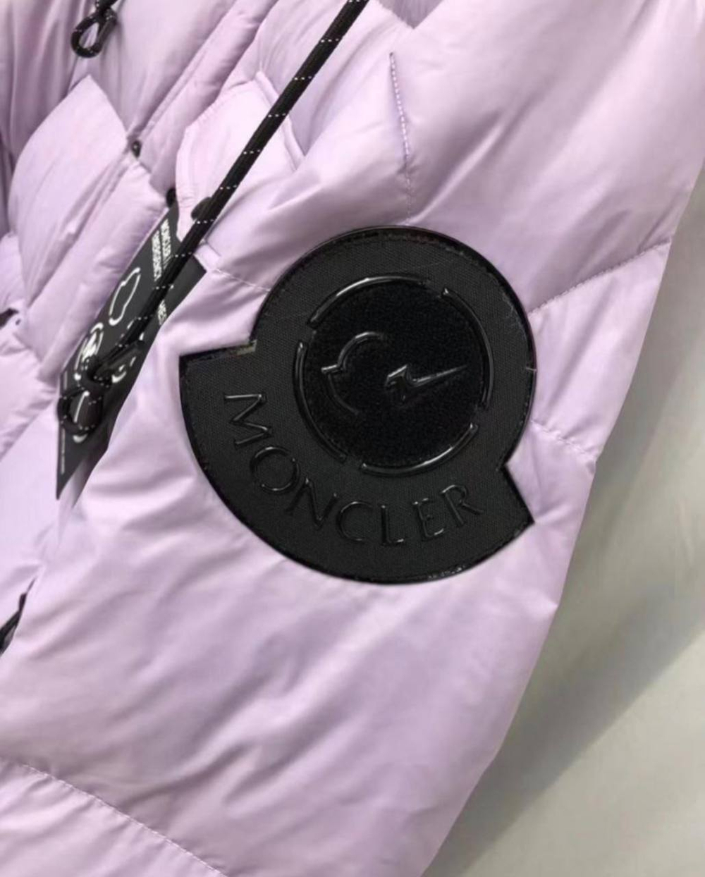 Пуховик Moncler