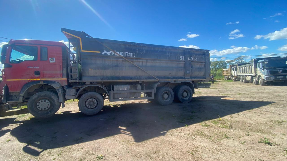 Howo T5G 8x4 Самосвал ZZ3317V306GE1 (Дизельный, 10,5 л, 441 л.с., МТ)