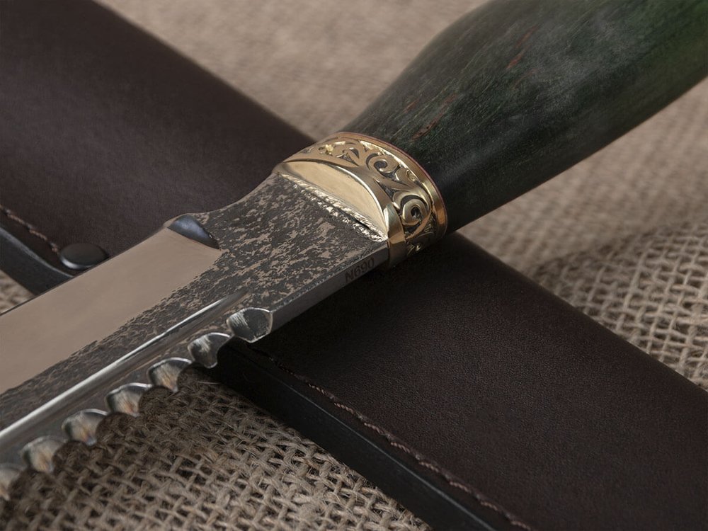 Нож "Алтай", сталь Bohler N690, рукоять зеленая стабилизированная берёза