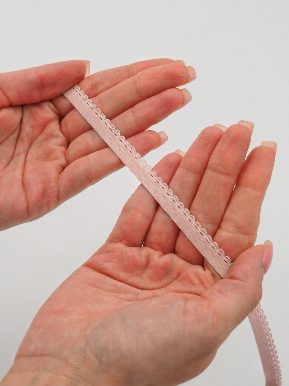 Бельевая резинка пудровая ажурная ширина 9 мм с учетом фестона