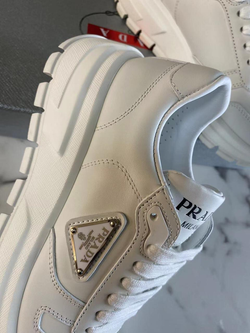 Кроссовки Prada
