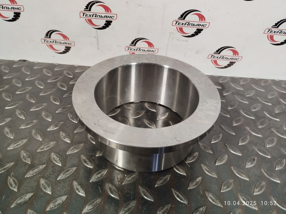 Втулка 195-21-32480