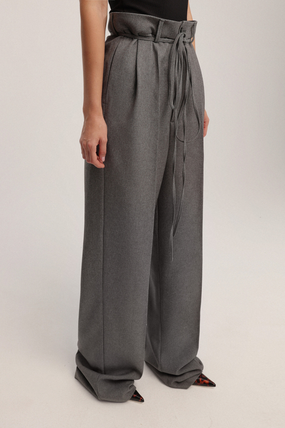 Брюки костюмные со стрелками