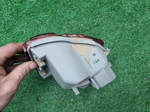 ПТФ левый Toyota Land Cruiser 200 (2015-2021)