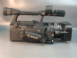 Canon XH-A1