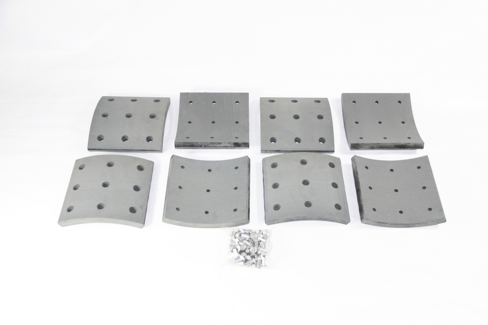 Рем. комплект тормозных накладок а/м ПАЗ-4230,КАВЗ-4232,ИКАРУС мост КААЗ (Сверл./шлиф./с заклёпками/ширина 180мм./ к-т 8 шт.) Тамбов АТИ